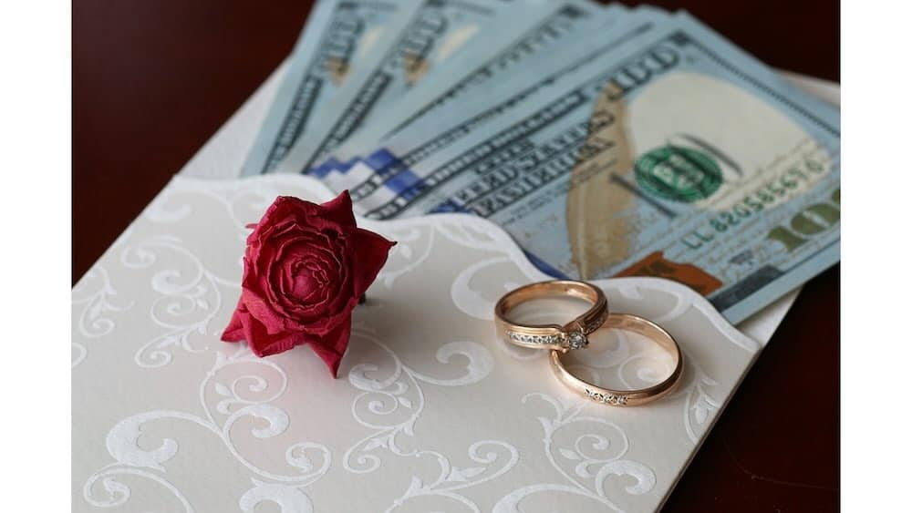 Beyond the Envelope: Unique Ways to Gift Money at a Wedding