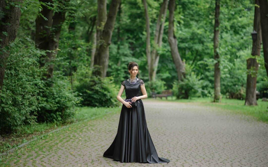 Gothic Wedding Ideas for Non-Traditional Couples