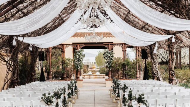 Simply-decor-tents-and-events